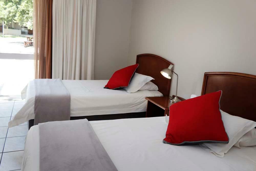The Village Guesthouse Ceres Buitenkant foto